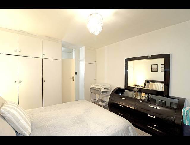 1.5 BEDROOM APARTMENT FOR SALE IN BEDFORD GARDENS